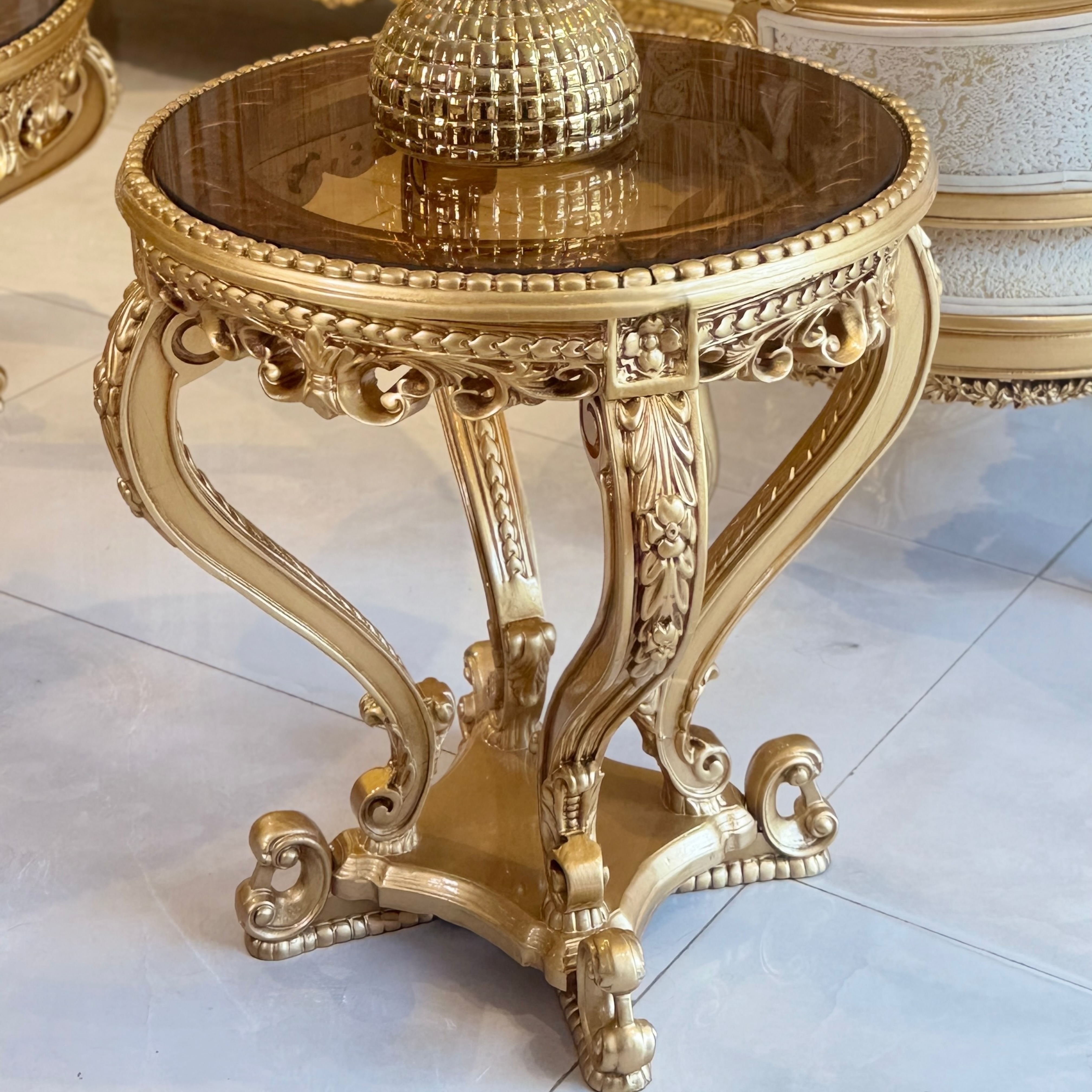 عسلی کینگ
